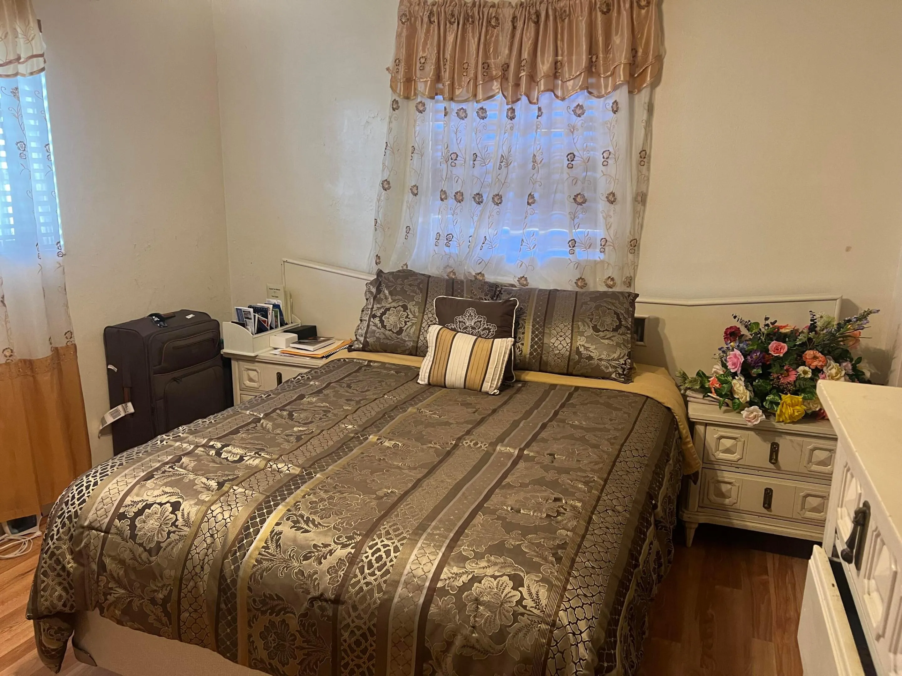 2nd bedroom