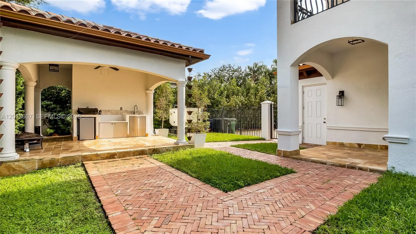 Property photo 12