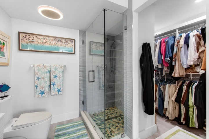 Walk in Closet