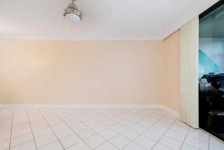 MLS IA - 109 Lake Emerald Drive-6