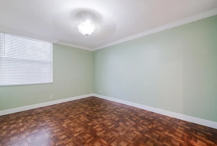 MLS IA - 109 Lake Emerald Drive-9