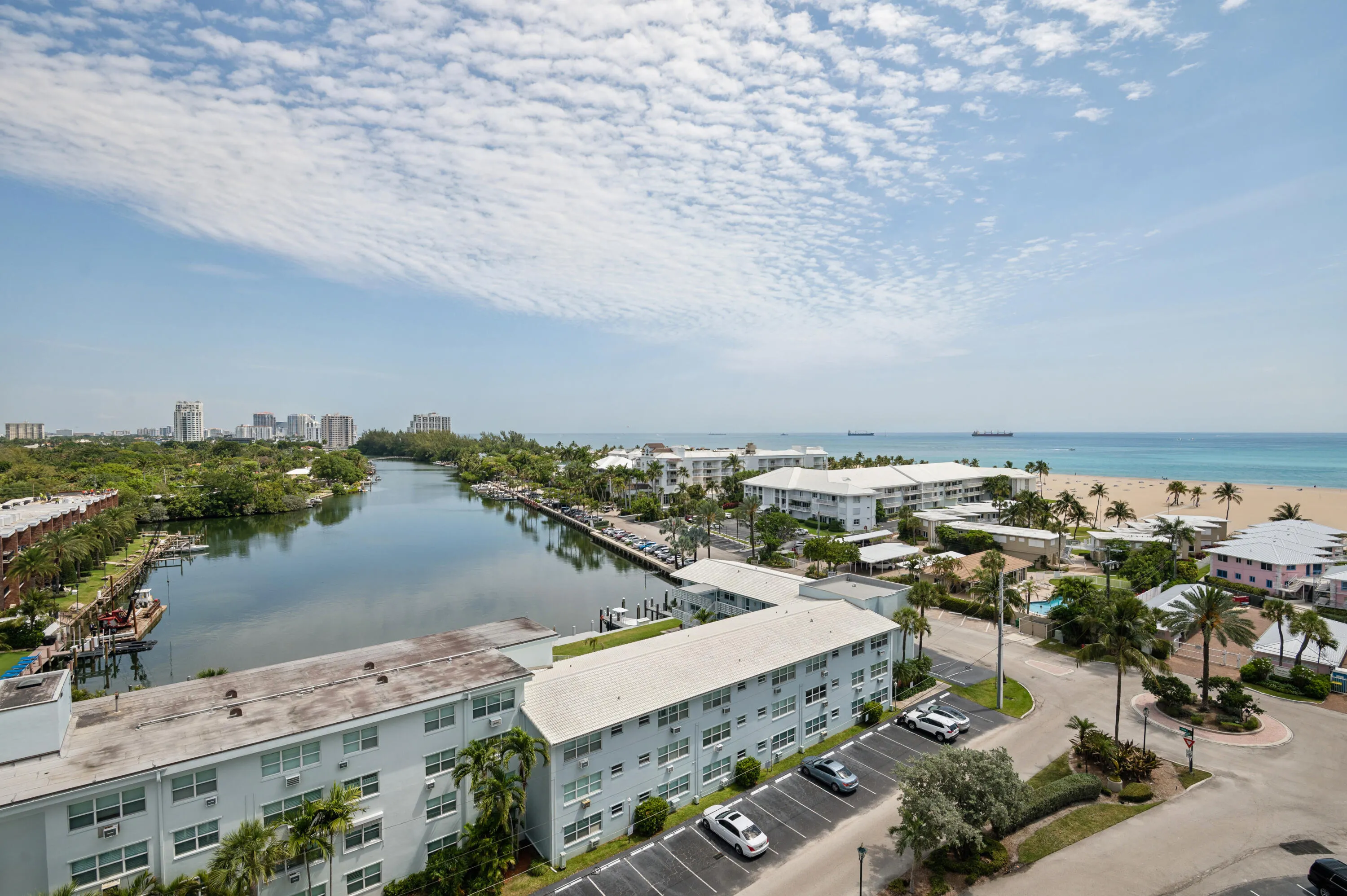 Beautiful views of Lake Mayan and the ocean from your kitchen window.