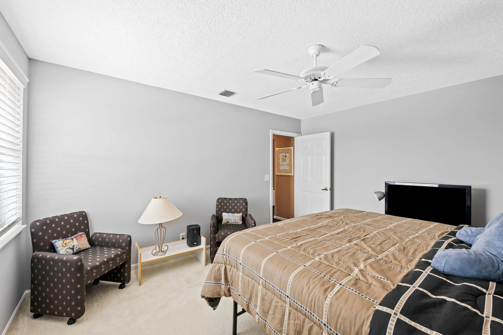 Property photo 33
