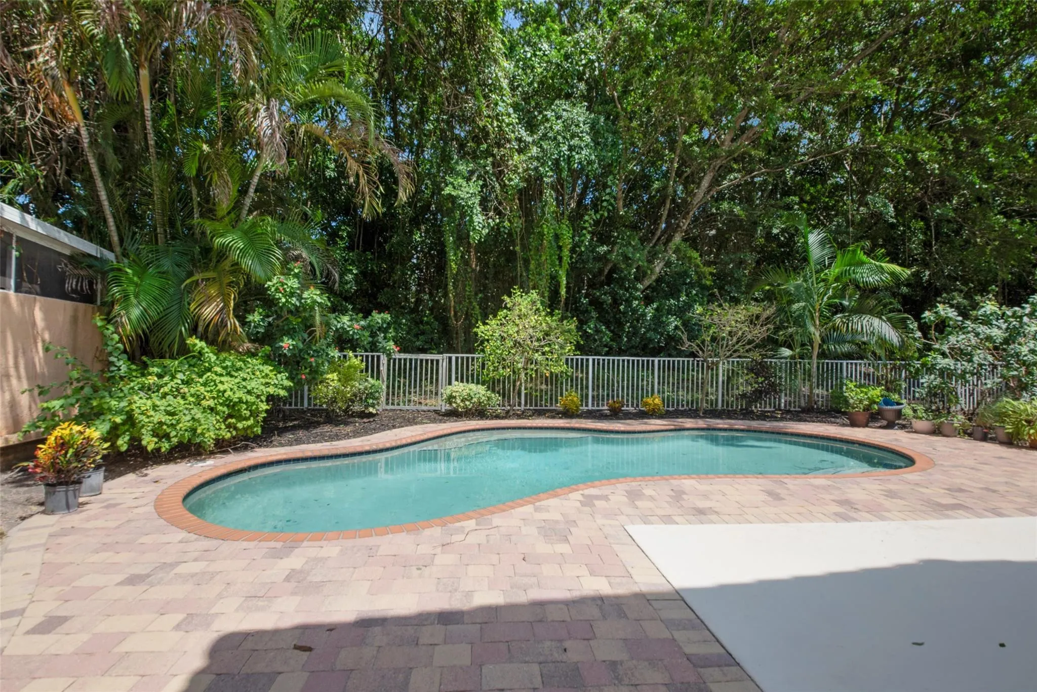 Property photo 28