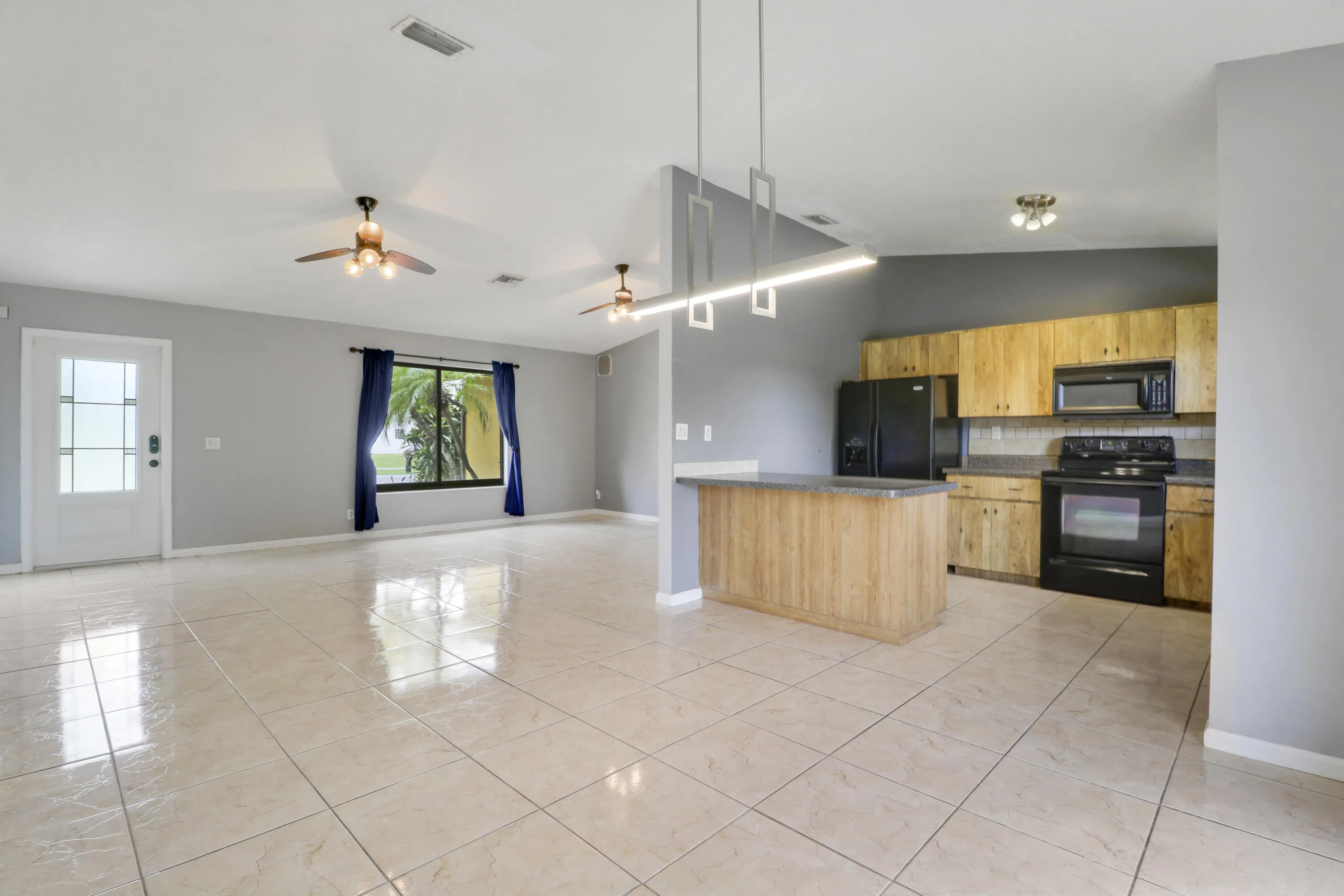 Open Kitchen