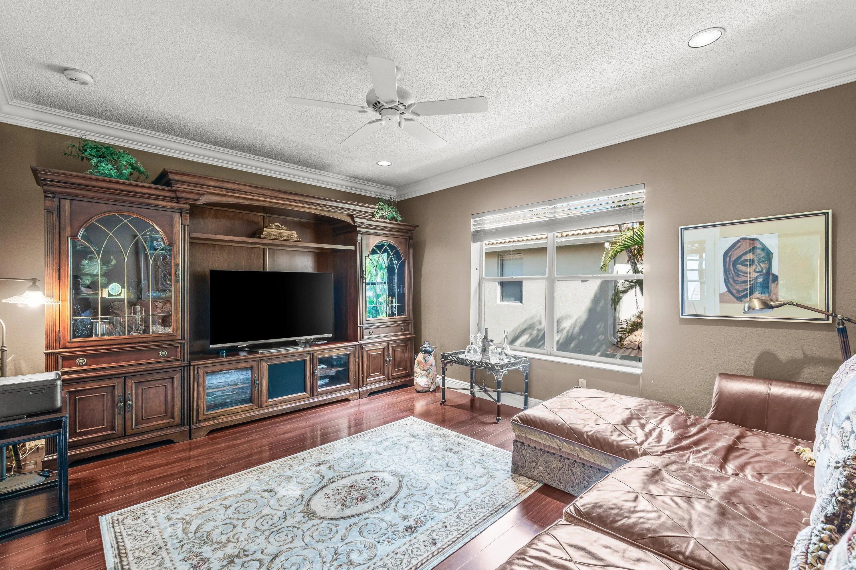 Den / 3rd Bedroom