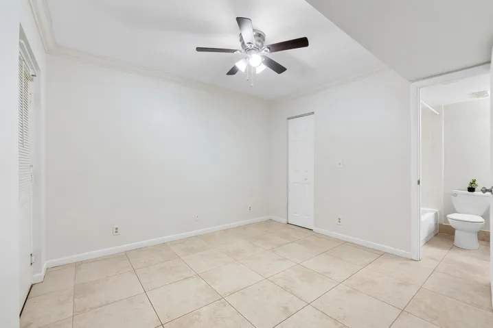 9777 Westview Dr u1112_009