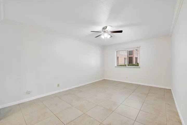 9777 Westview Dr u1112_004