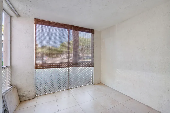 9777 Westview Dr u1112_012