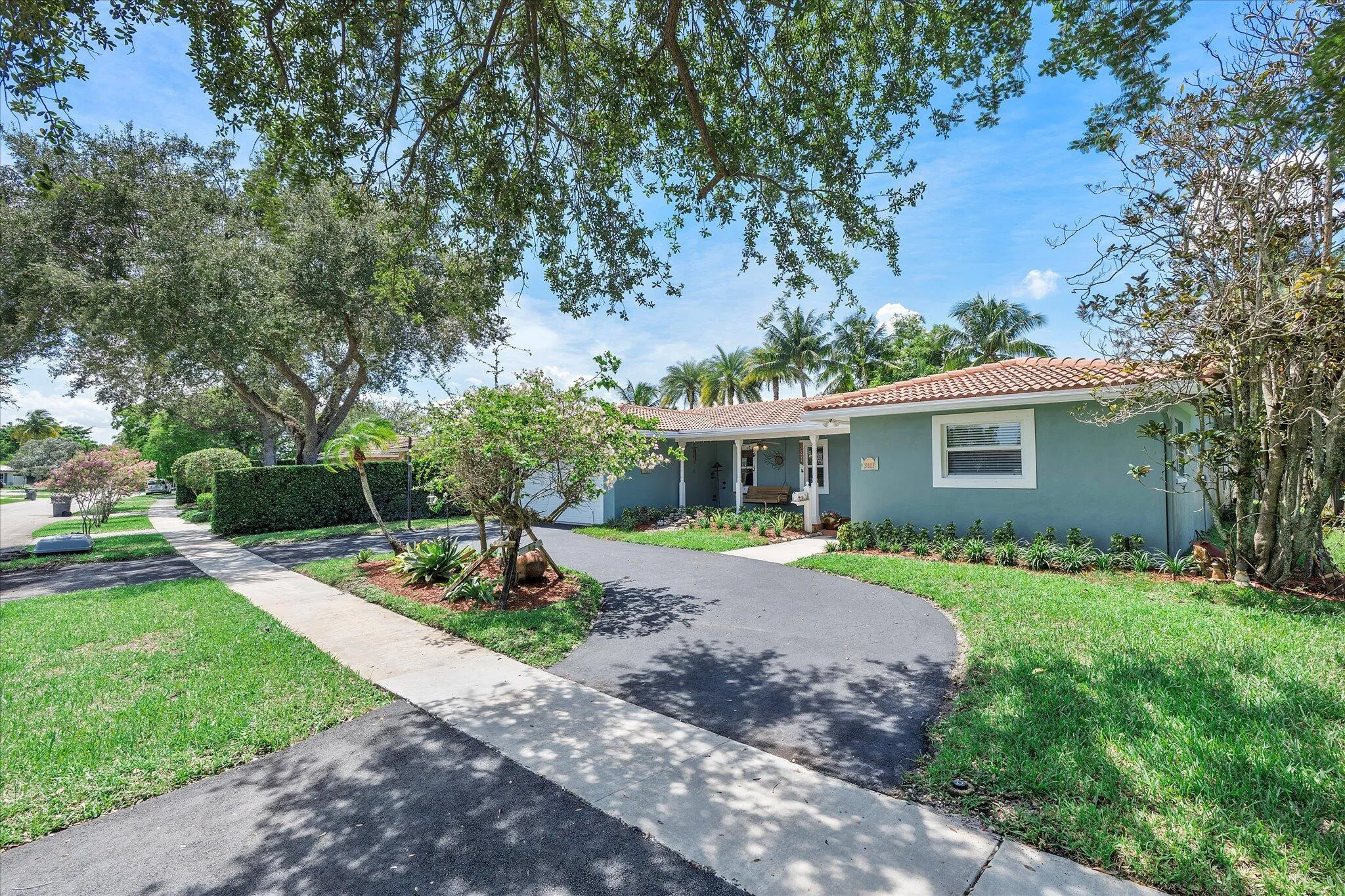 04-5101 N 36th Ct_004