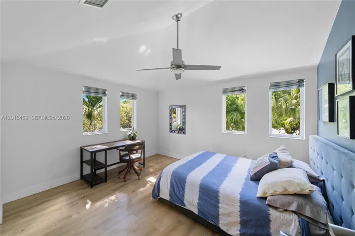 Photo 35