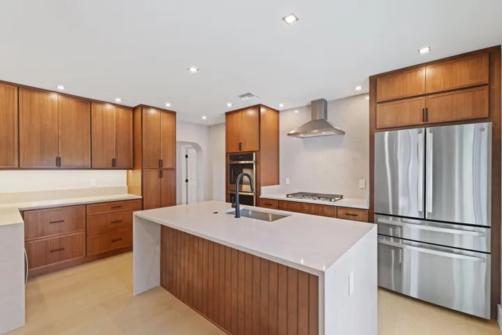 275 Northeast 16th St - 28.jpg-SMALL