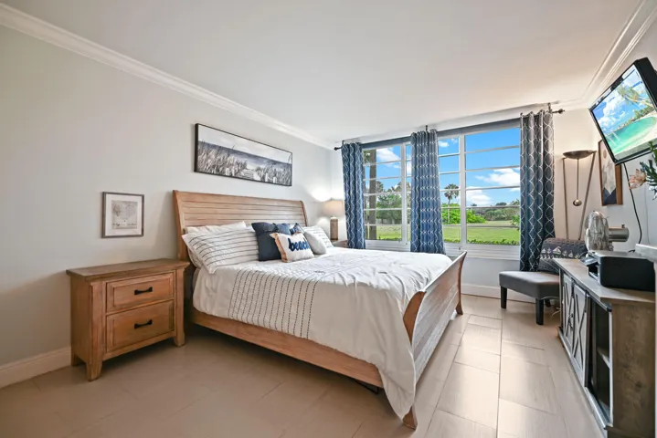 11-web-or-mls-800-cypress-blvd-103