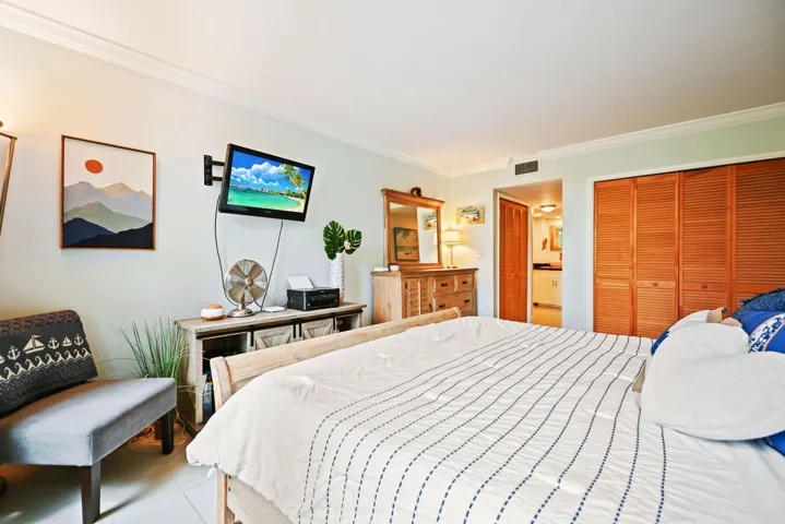 12-web-or-mls-800-cypress-blvd-103
