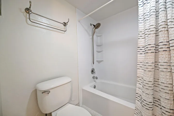14-web-or-mls-800-cypress-blvd-103