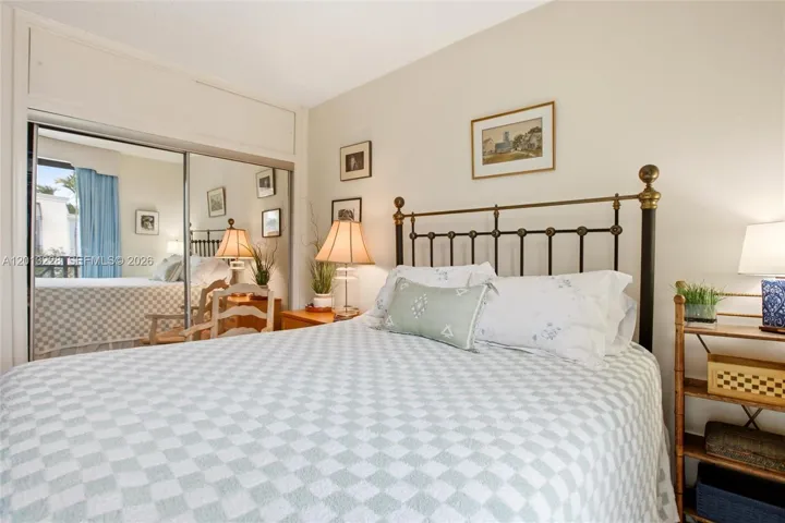 Guest bedroom