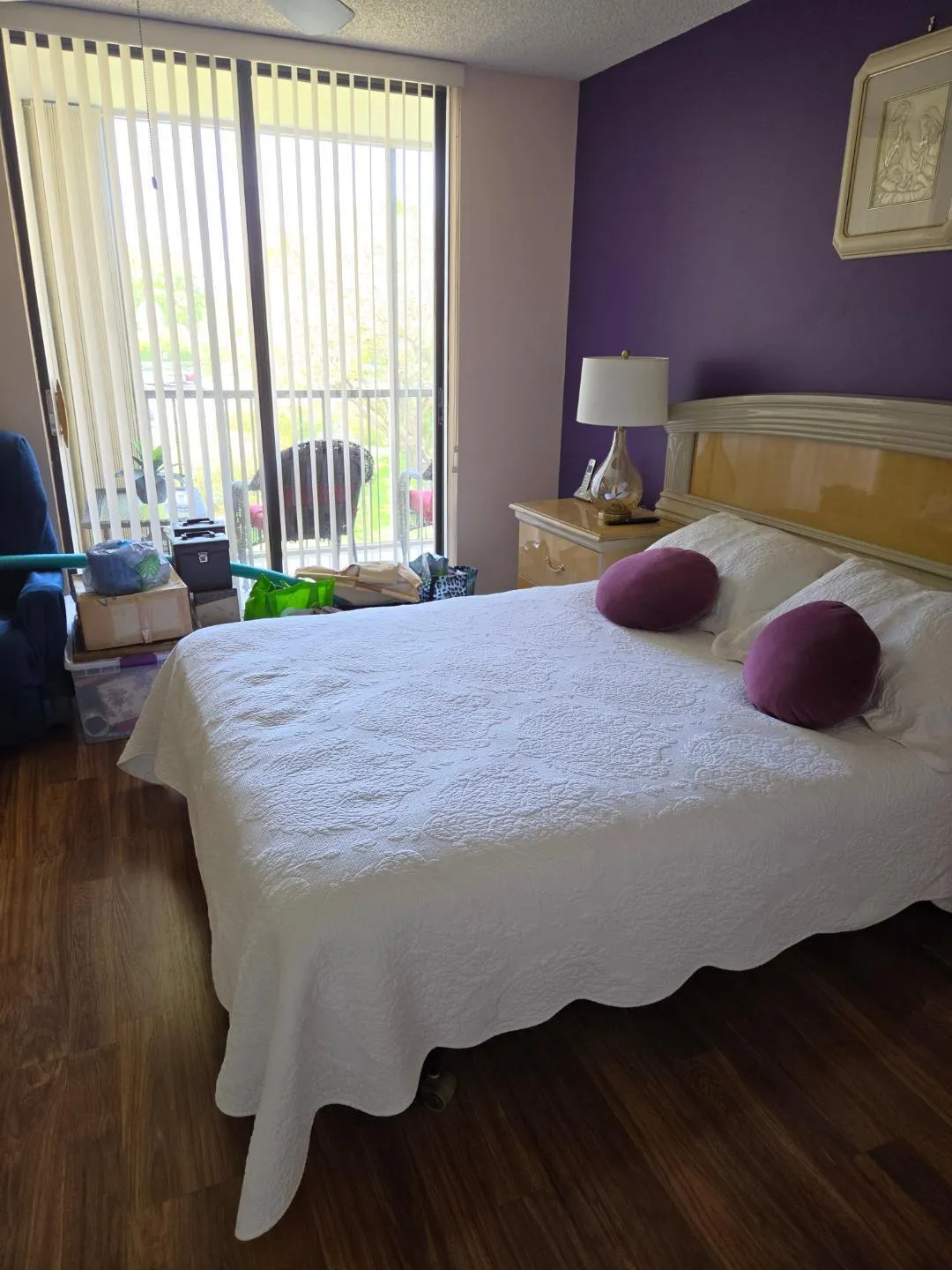5310 LAS VERDES 220 BATHROOM 2