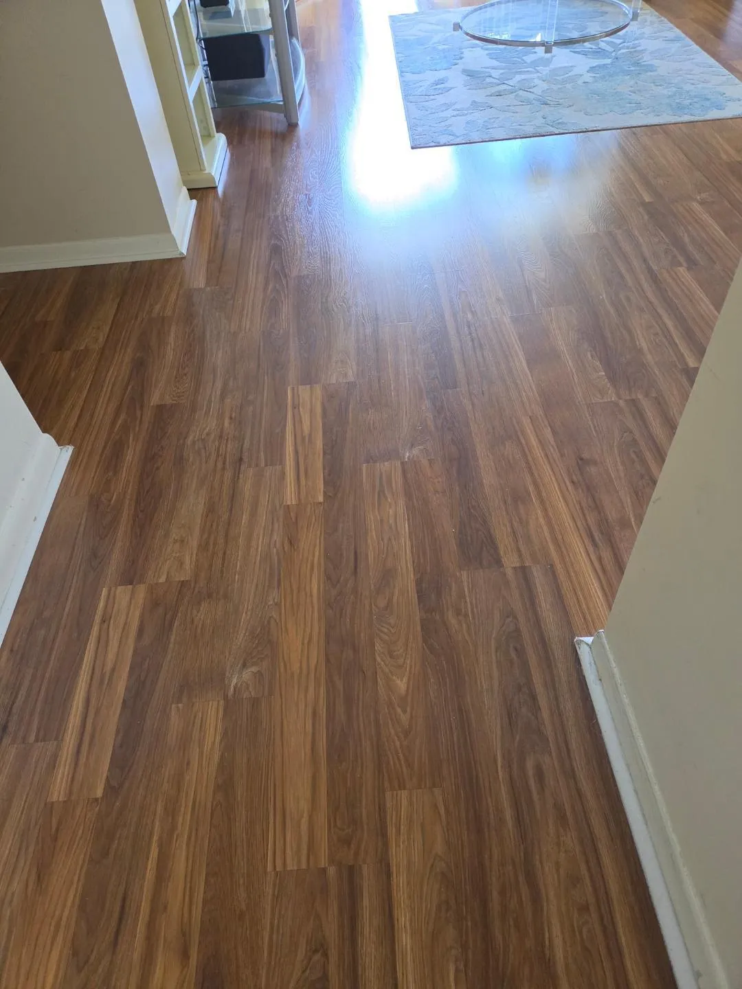 5310 LAS VERDES 220 FLOORING