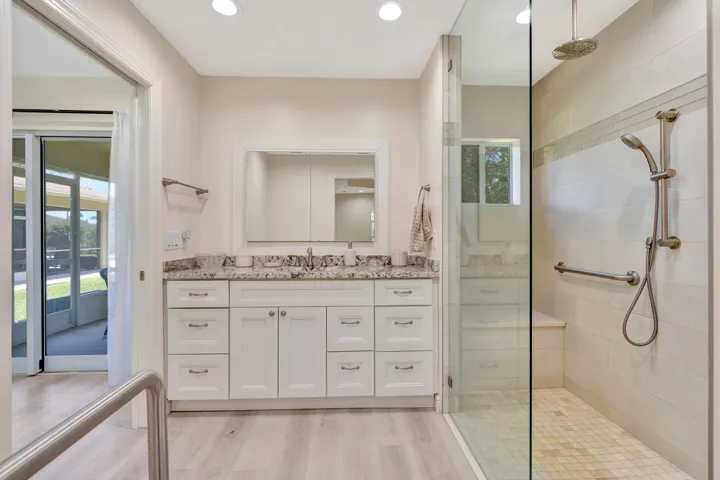 Guest House Bathroom