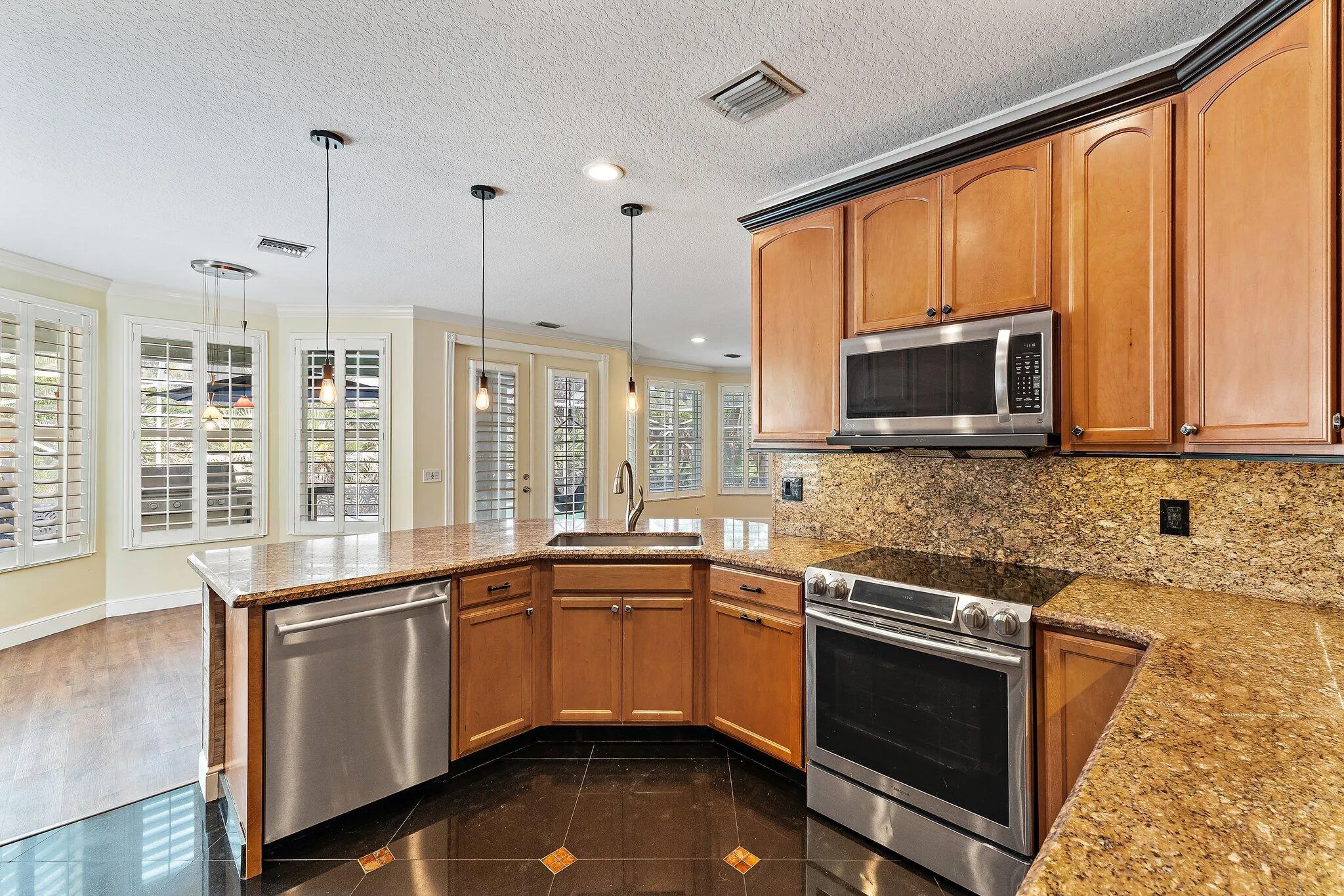 Property photo 23