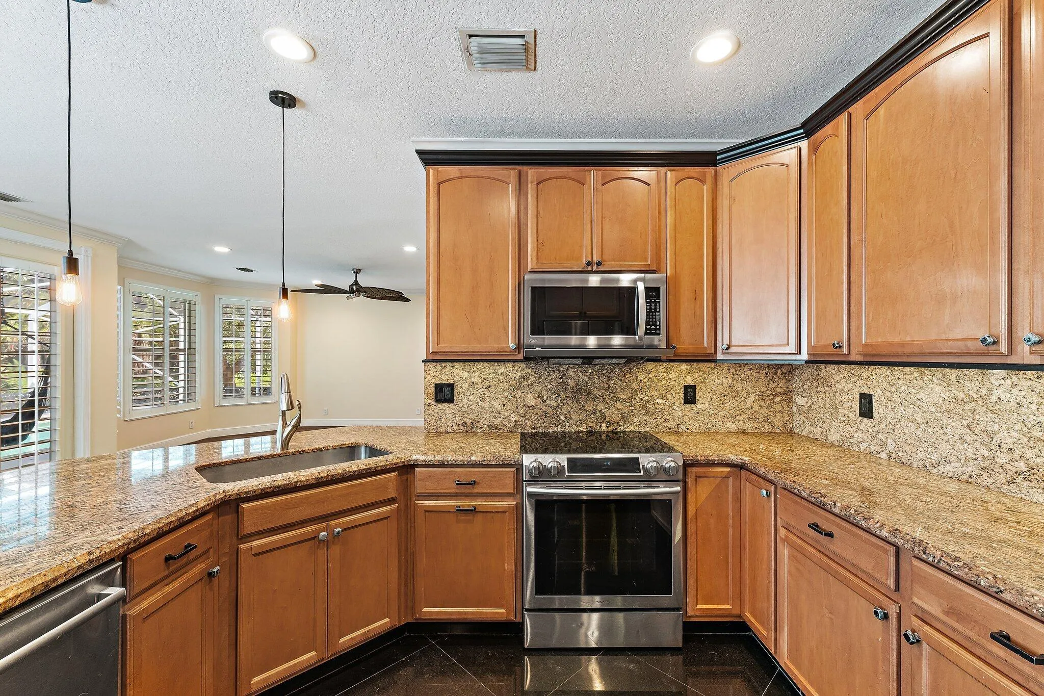 Property photo 22