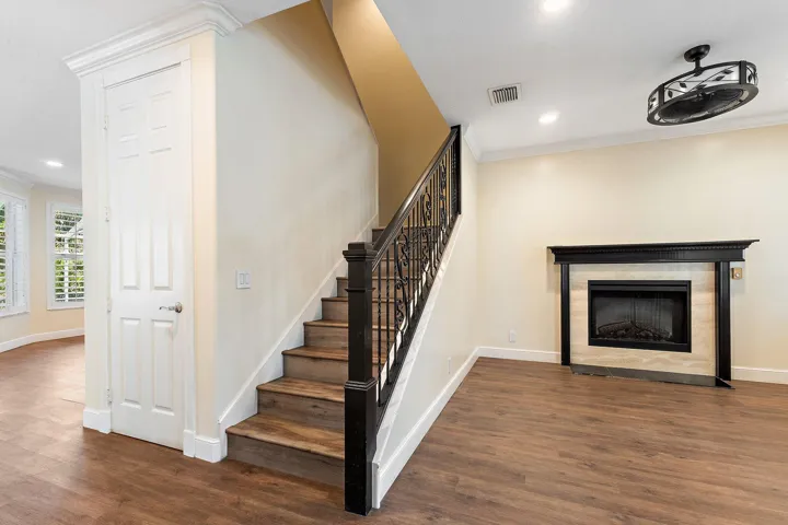 034-1138SWLighthouseDr-PalmCity-SMALL