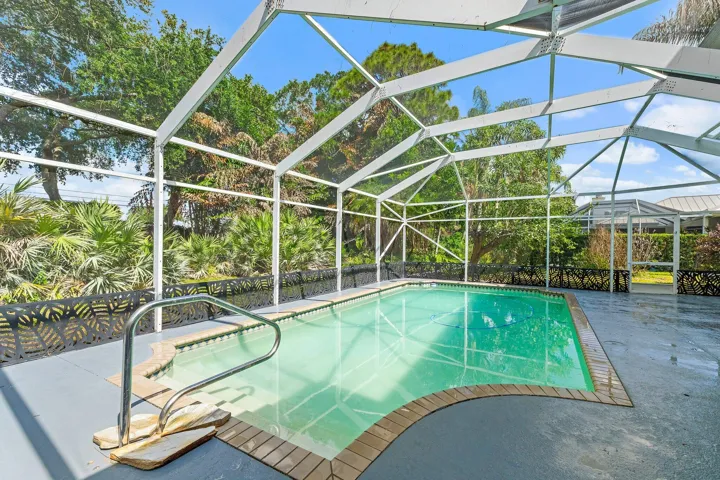 073-1138SWLighthouseDr-PalmCity-SMALL