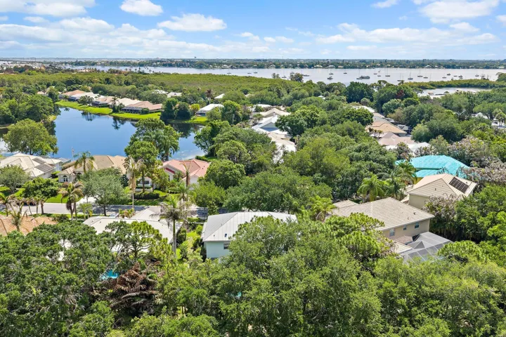 008-1138SWLighthouseDr-PalmCity-SMALL