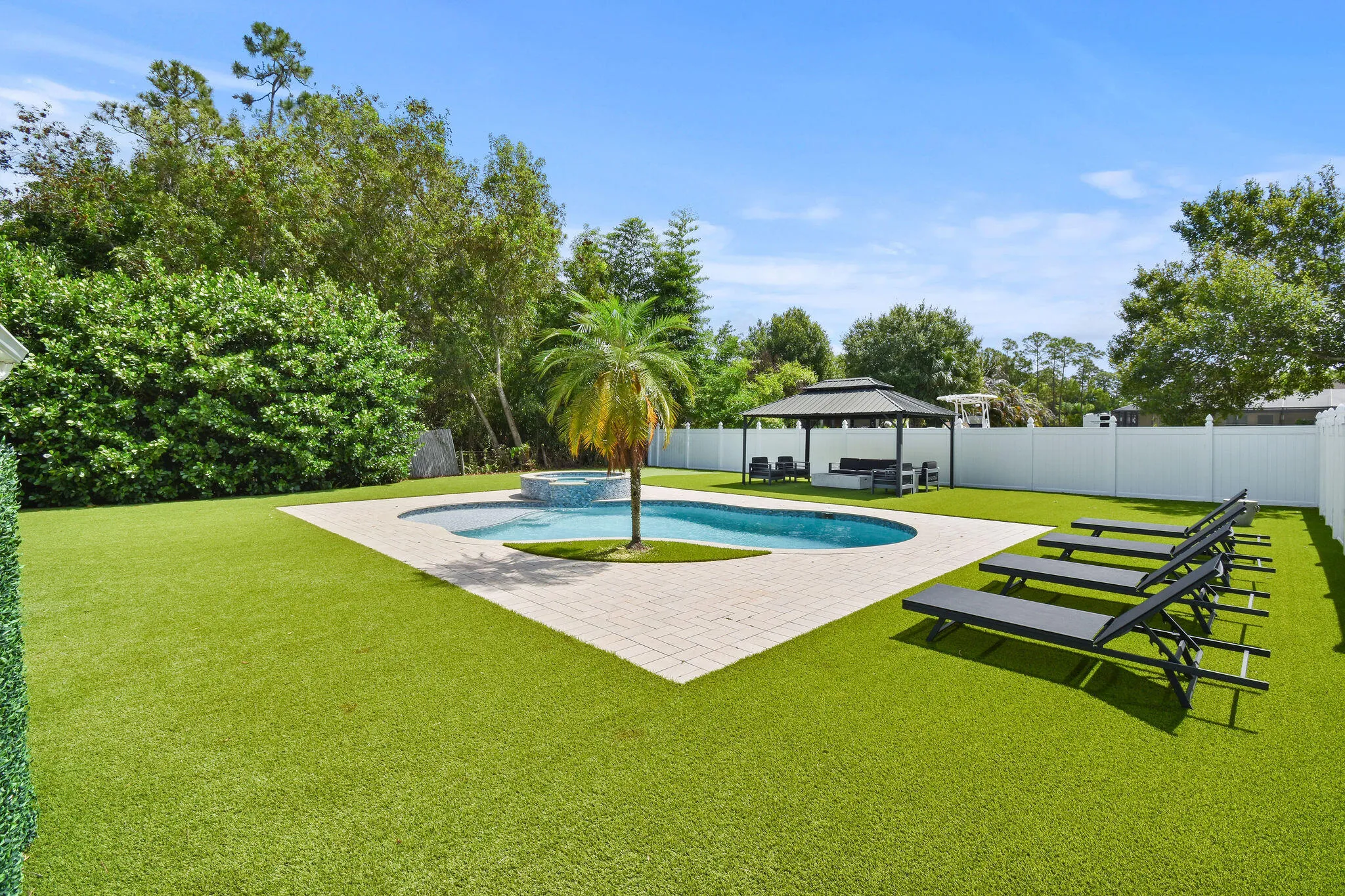 16582MellenLn(15)