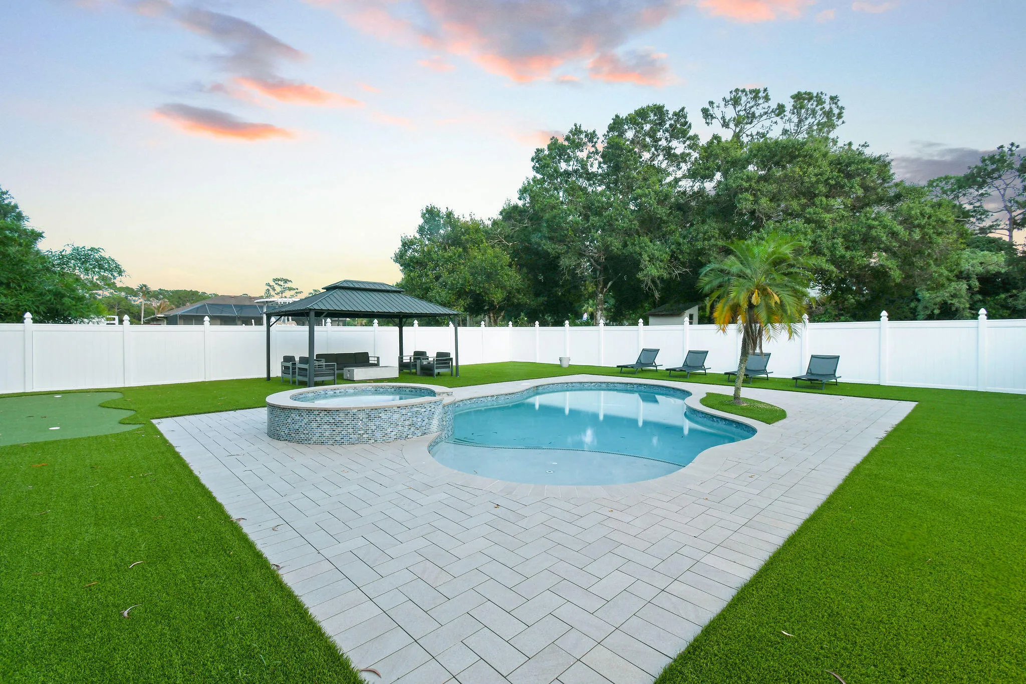 16582MellenLn-Twilights(22)