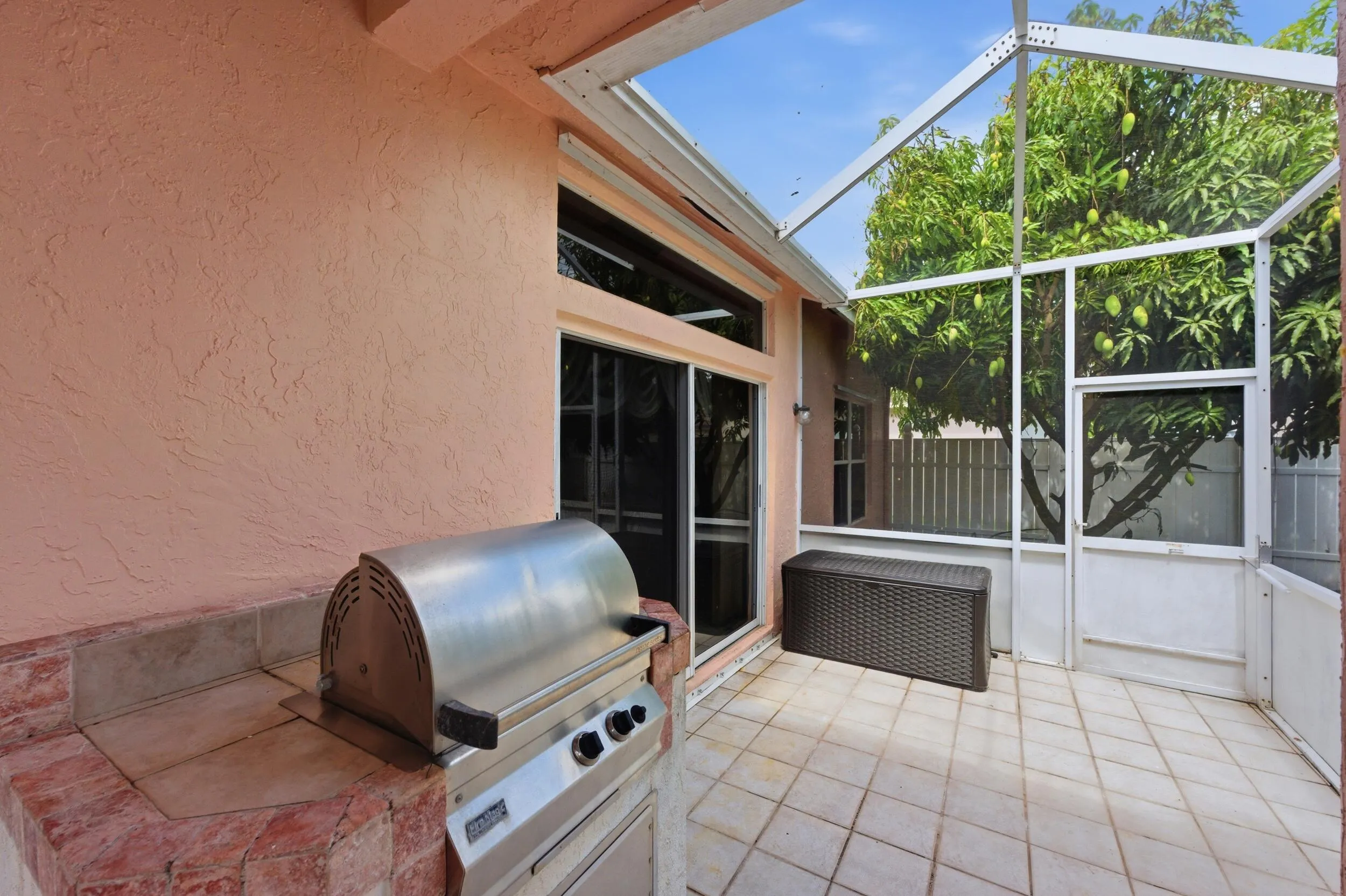 Screened Patio3