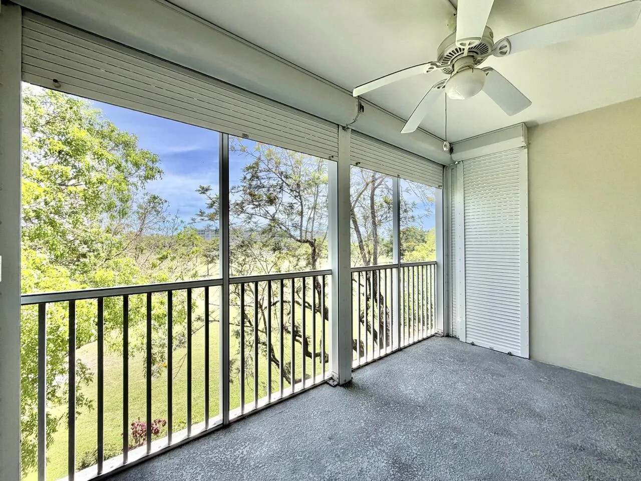 balcony 2
