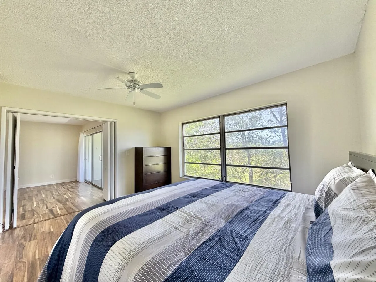 guest bedroom 3
