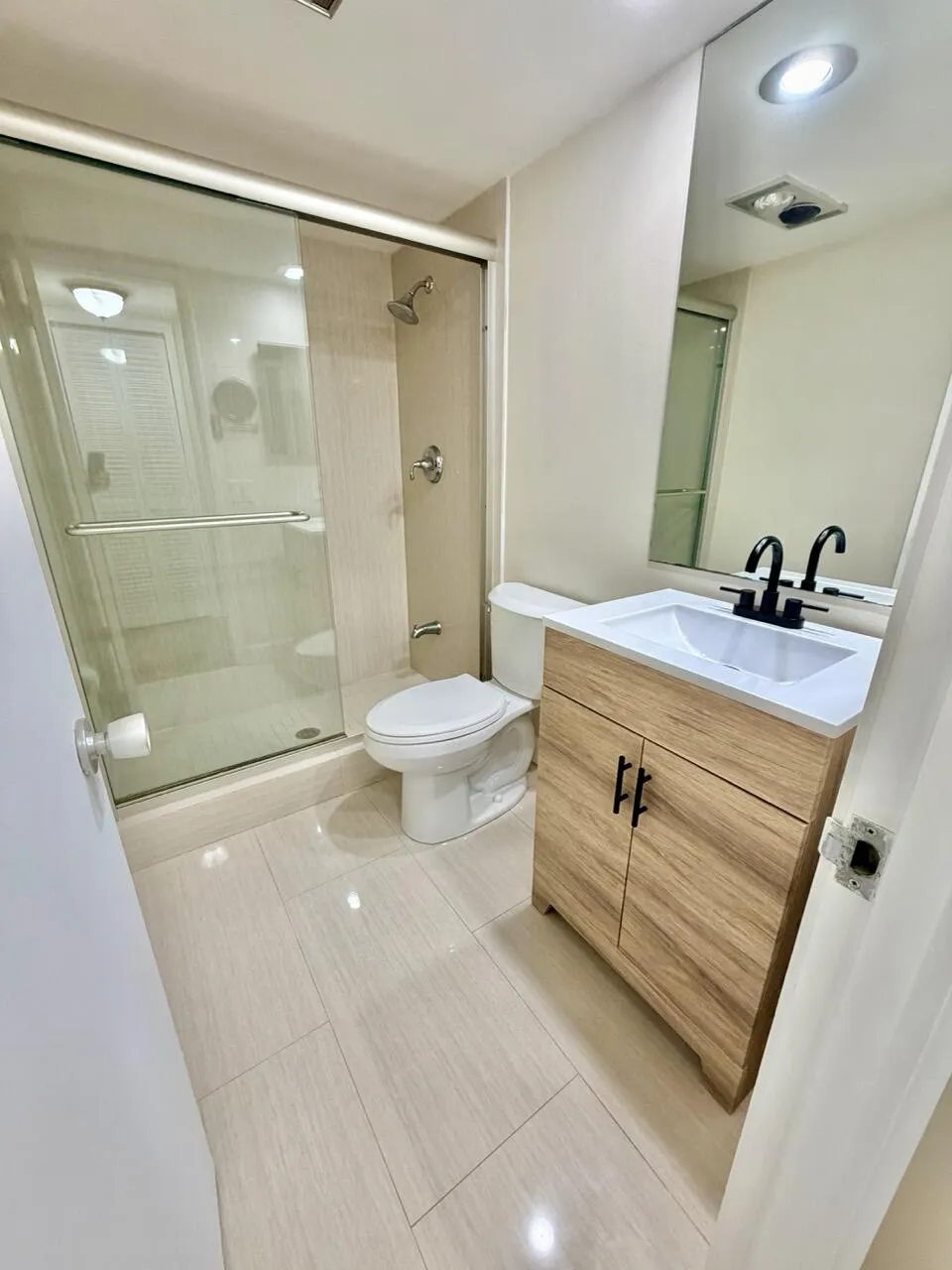 Guest Bathroom 1