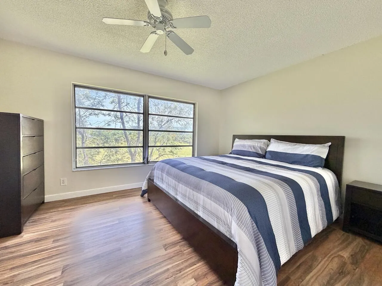 guest bedroom 1