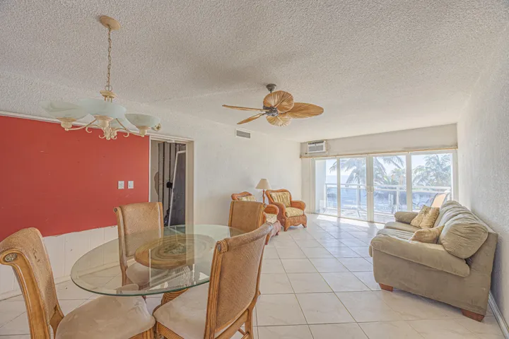 153A0048-HDR