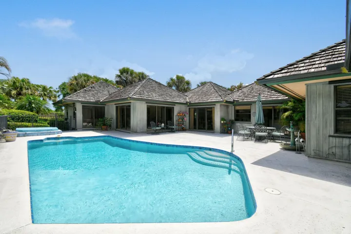 6980SEWingedFootDr(49)
