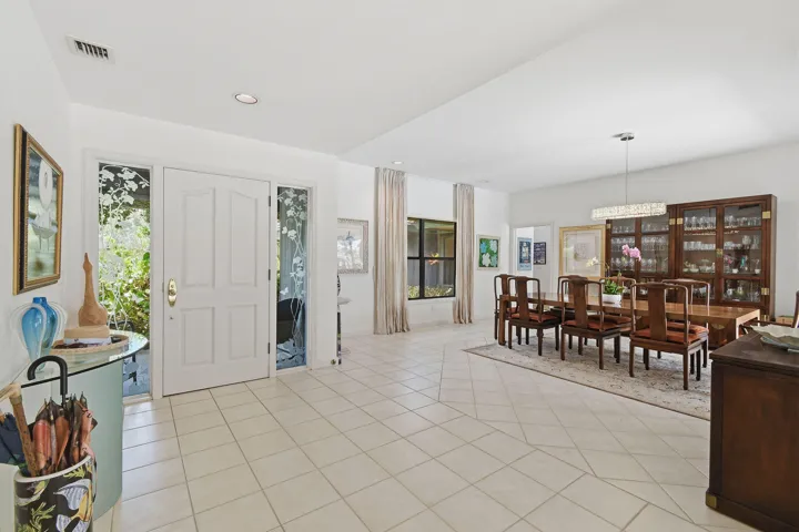 6980SEWingedFootDr(15)