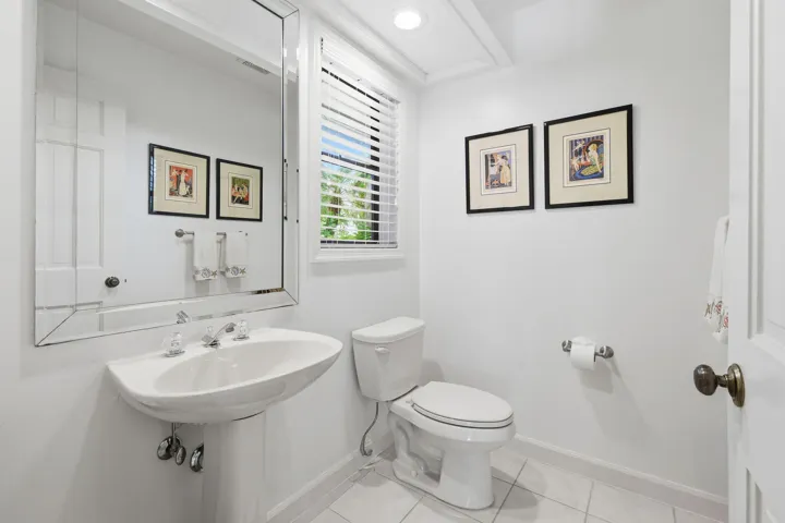 6980SEWingedFootDr(45)