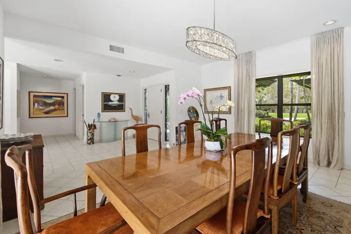 6980SEWingedFootDr(21)