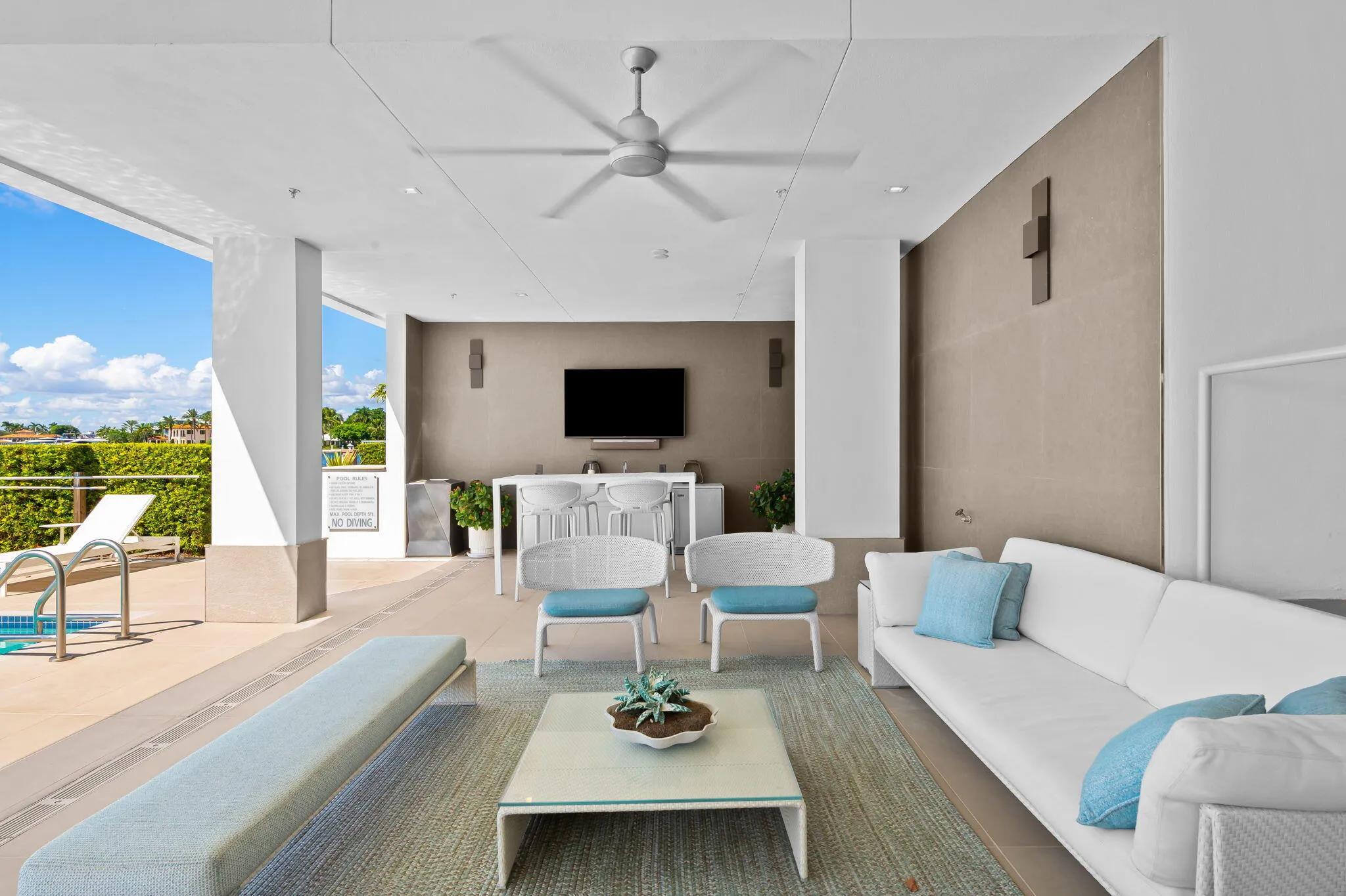 Intracoastal Poolside lounge