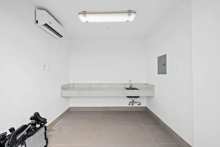 Powder room