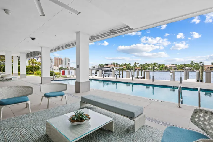 Intracoastal side Pool