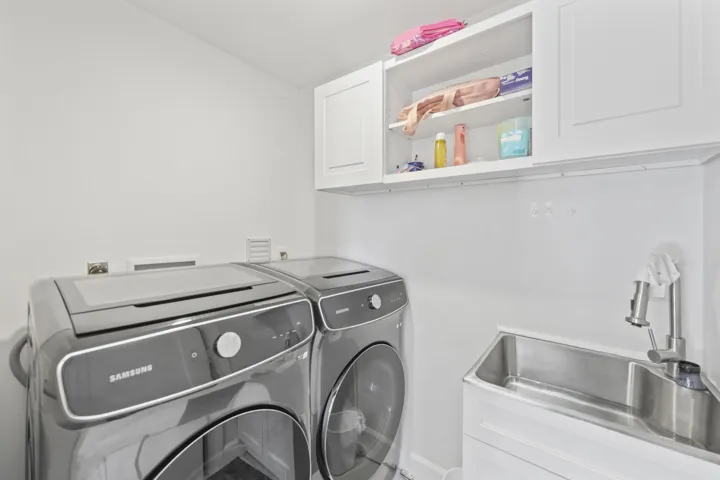 3531 Northeast 30th Ave - 16.jpg-FULL
