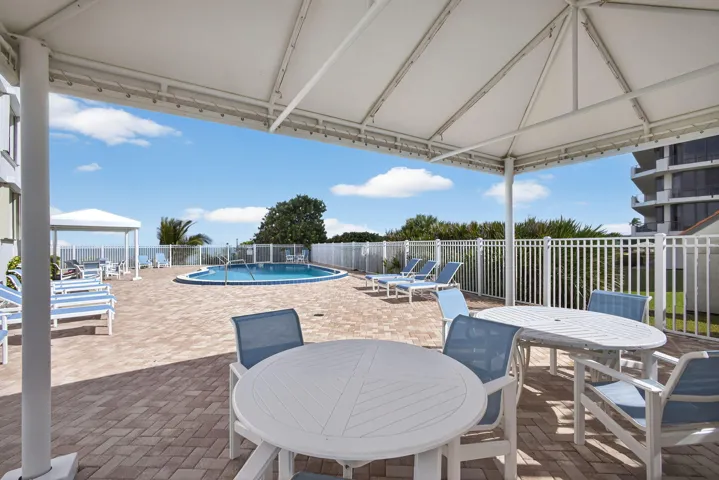 Association Pavillion/Pool