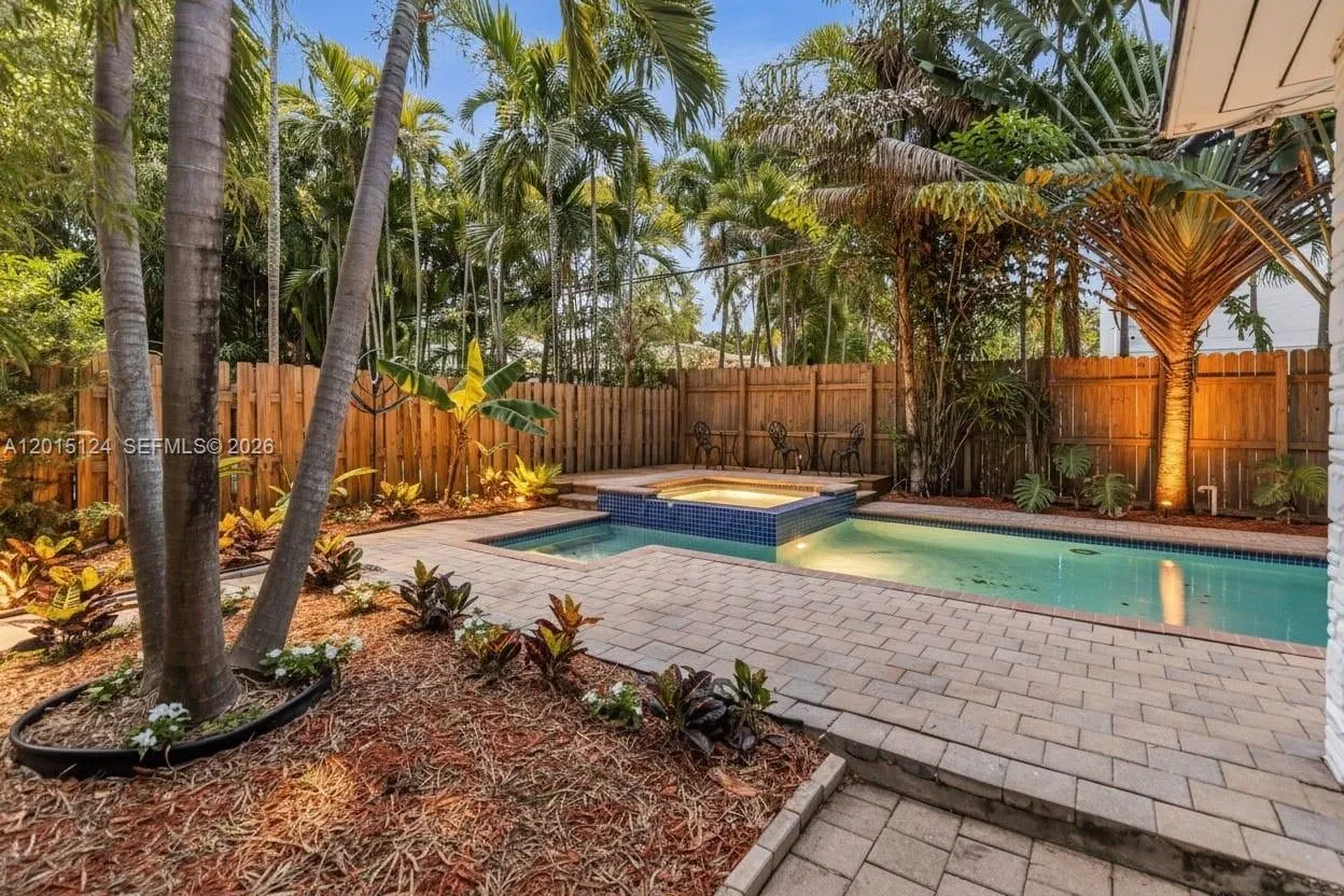 Property photo 125