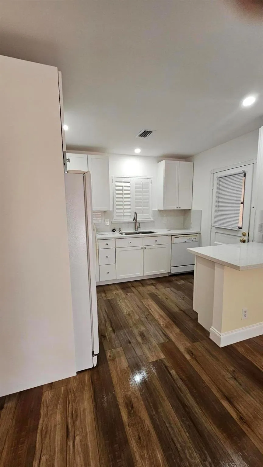 10821 kitchen