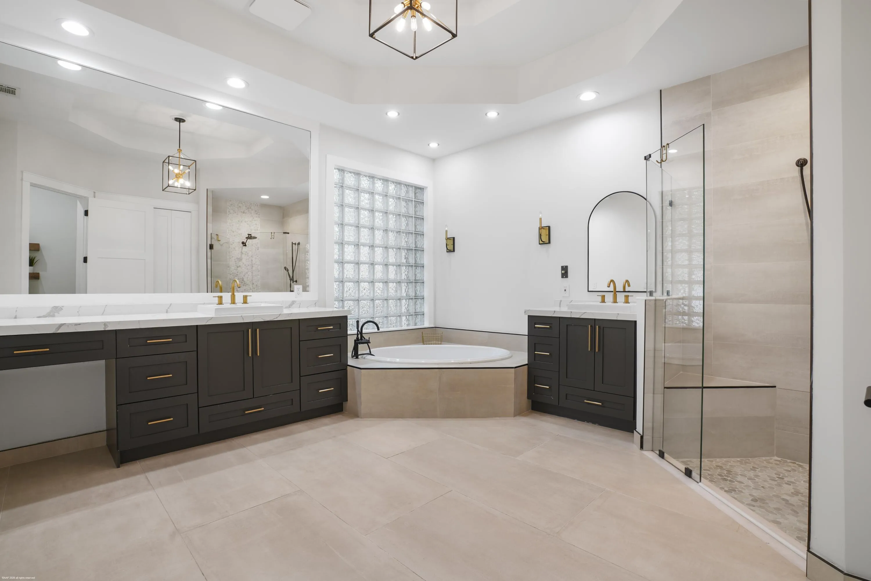 Primary En-Suite