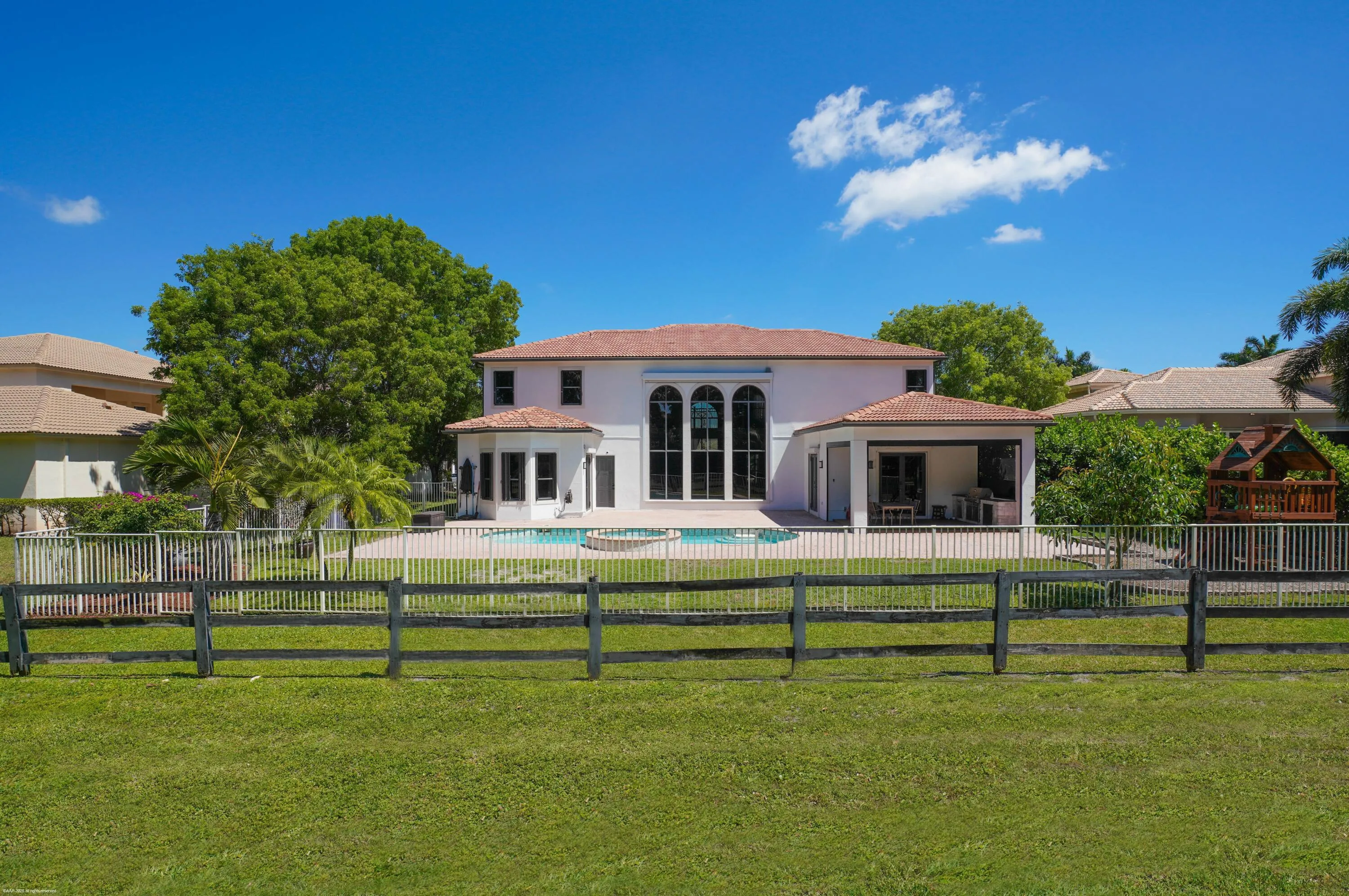 Rear elevation from the bridlepath