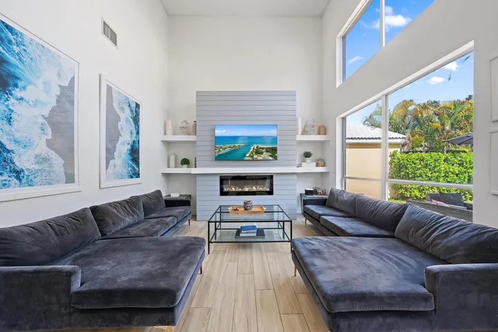 10101 Oak Bark Ln-7